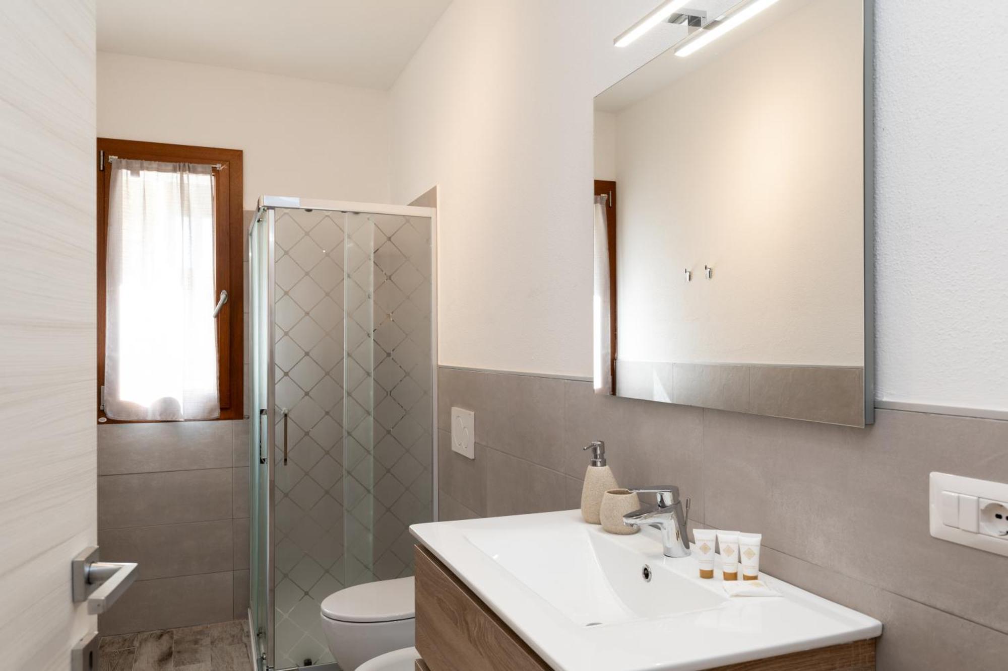 Zaira Home Free Wi-Fi 5 Minuti Dal Lago Liscia Sant'Antonio di Gallura Exterior photo
